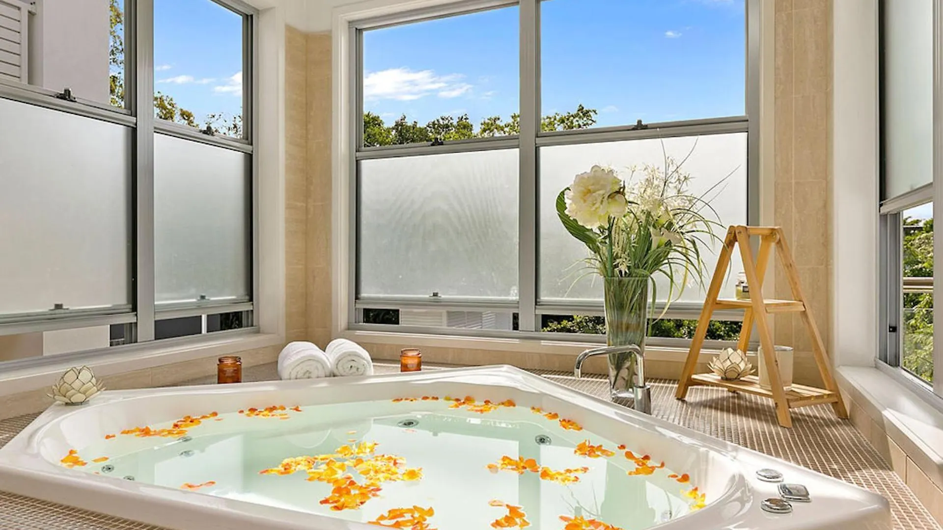 Holiday home Large Family Home With Pool & Spa Brisbane